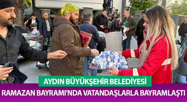 Büyükşehir, Ramazan Bayramı'nda vatandaşlarla bayramlaştı