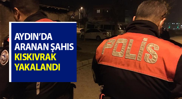 Efeler'de aranan şahıs kıskıvrak yakalandı