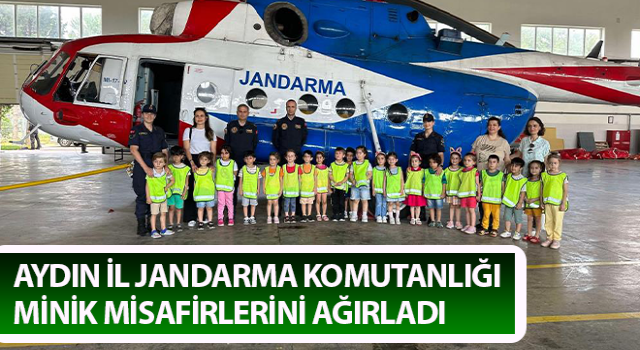 Minik öğrenciler filo komutanlığında ağırlandı