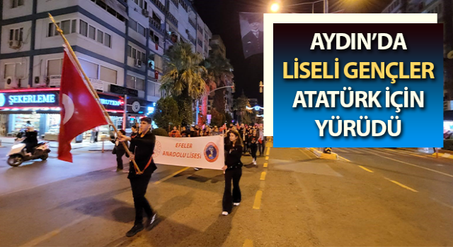 Liseli gençler, Atatürk için yürüdü