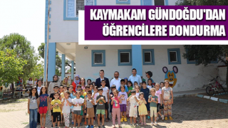 Kaymakam Gündoğdu'dan öğrencilere dondurma