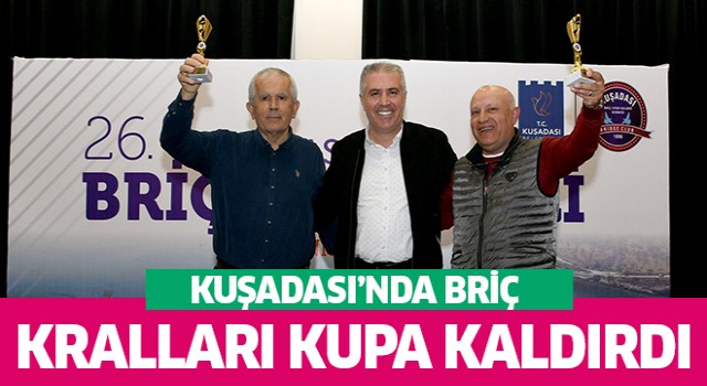 Kuşadası Briç Festivali’nde kupalar havaya kalktı