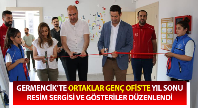 Ortaklar Genç Ofis'te yıl sonu resim sergisi düzenlendi