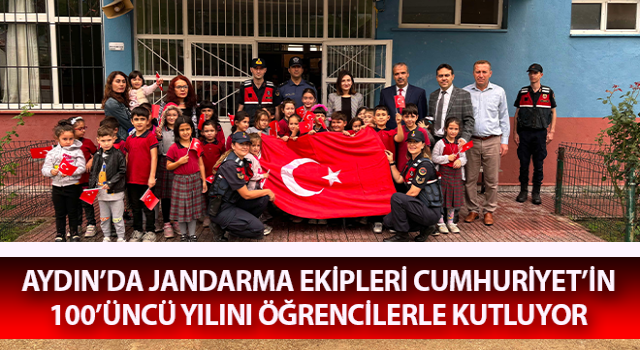 Jandarma Cumhuriyet’in 100’üncü yılını öğrencilerle kutluyor