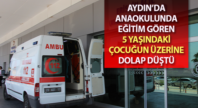 Okulda üzerine dolap düşen küçük çocuk yaralandı