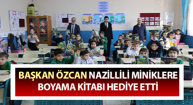 Başkan Özcan, miniklere boyama kitabı hediye etti