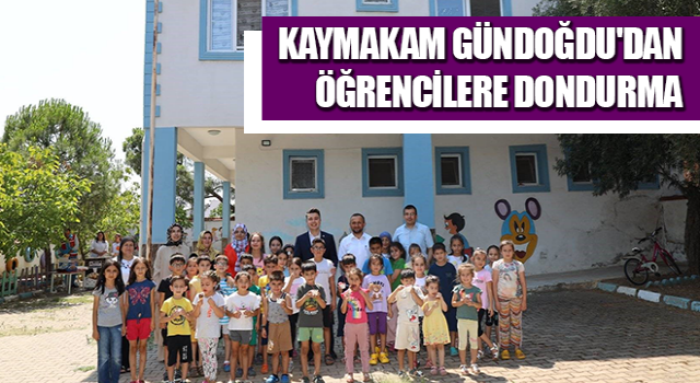 Kaymakam Gündoğdu'dan öğrencilere dondurma