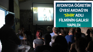 Galaya filmde oynayan çocuklar aileleri ile katıldı