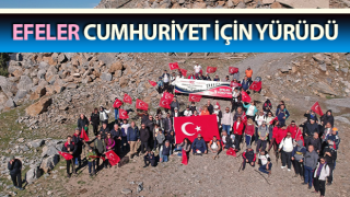 Efeler, cumhuriyet için yürüdü