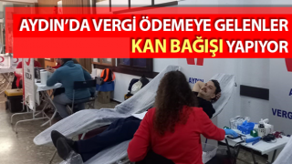 Vergi ödemeye gelenler kan bağışı yapıyor